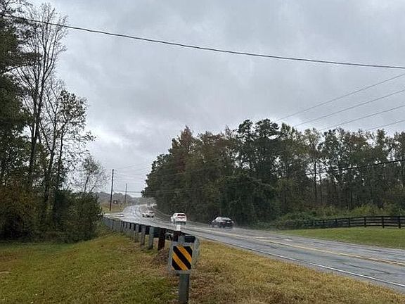 5th image of 7841 Hog Mountain Rd
