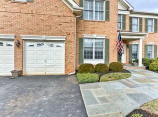 3219 Spring Rain Ct, Herndon, VA 20171