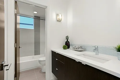2nd bathroom