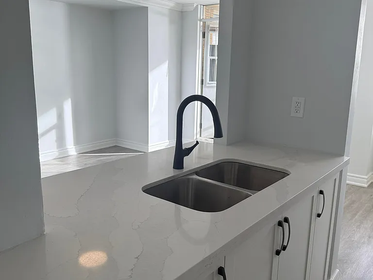 2663 Lake Shore Blvd W #606 — Photo 14