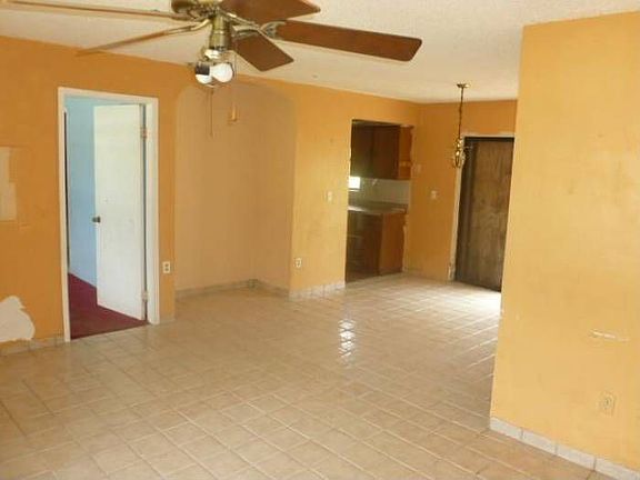 INTERIOR LIVING SPACE