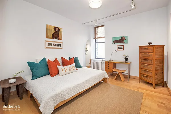 Sold by Sotheby's International Realty | media 22