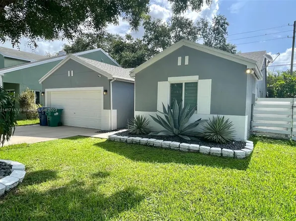 14513 SW 137th Ct, Miami, FL 33186