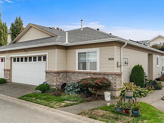 3rd image of 8485 Young Rd #186