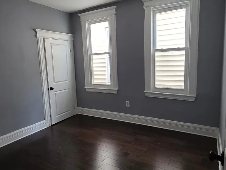 559 Grove St #2 — Photo 12