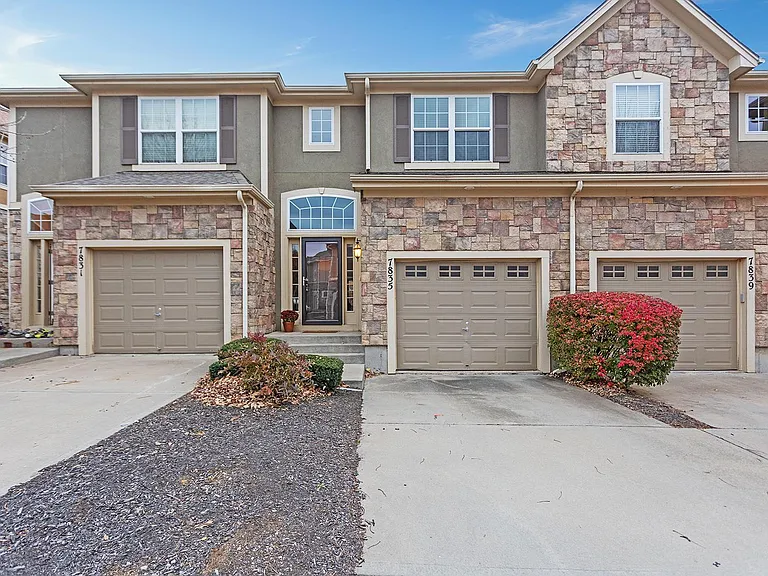 7835 W 158th Ct — Photo 4