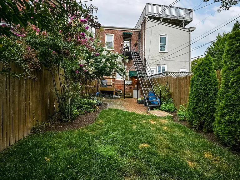 1621 W 13th St #2 — Photo 9