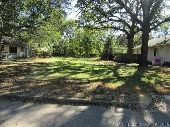1004 E Osage Ave, McAlester, OK 74501