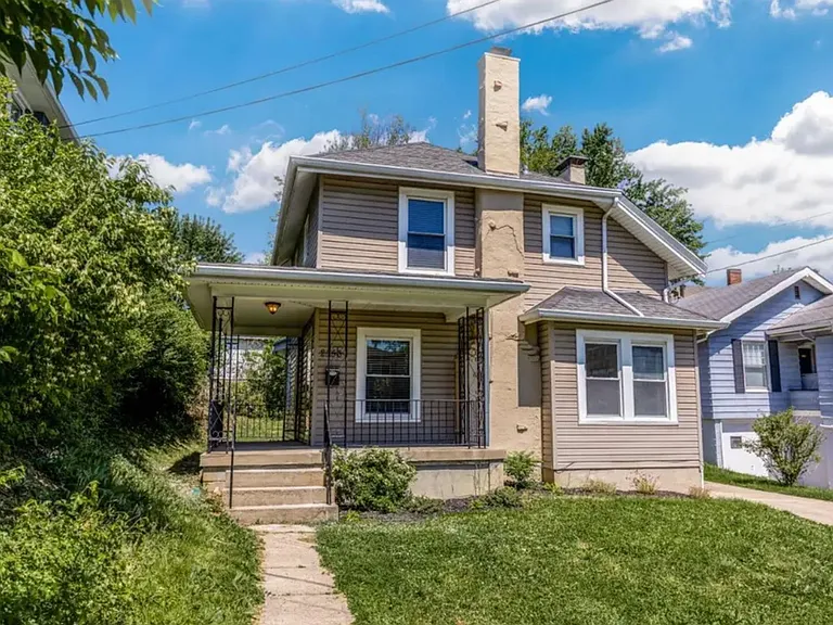 2556 Williams Ave — Photo 24