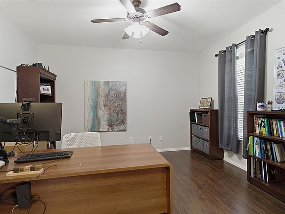 4th image of 509 Grayson Ln