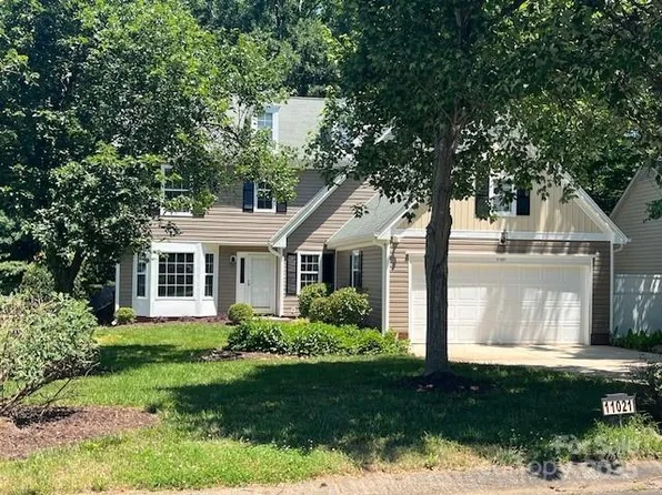 11021 Scrimshaw Ln, Charlotte, NC 28215