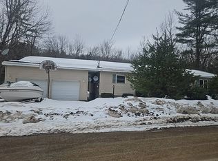 109 Alderwood Park Rd, Gloversville, NY 12078