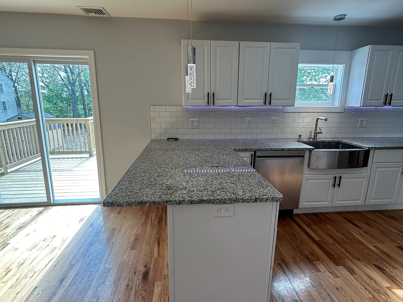 4 bed, 1800 sqft, $2,800 — Photo 3