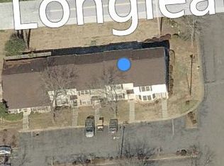 706 Longleaf Dr, Lawrenceville, GA 30046
