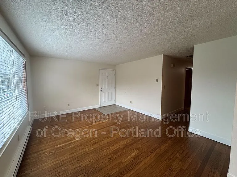 307 N Mason St — Photo 8