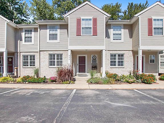 2nd image of 952 Ada Place Dr SE