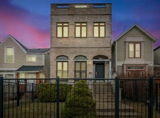 528 E 45th St, Chicago, IL 60653