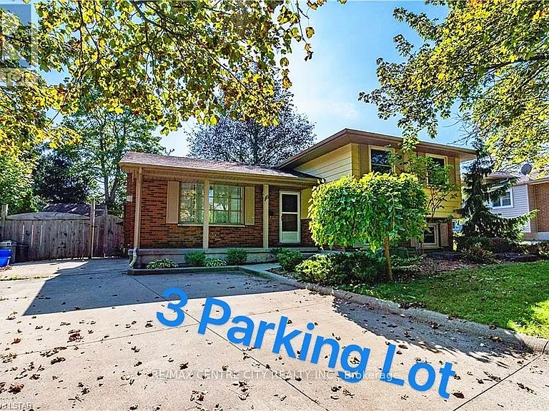 116 Paperbirch Cres E #UPPER — Photo 11