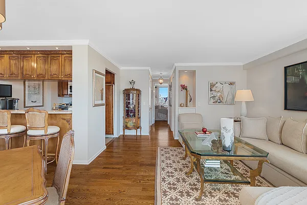 Rented by Level Group | media 22