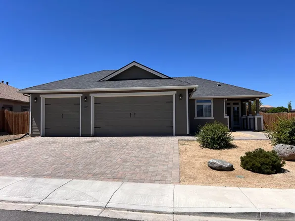 2209 Windrow Dr, Fernley, NV 89408