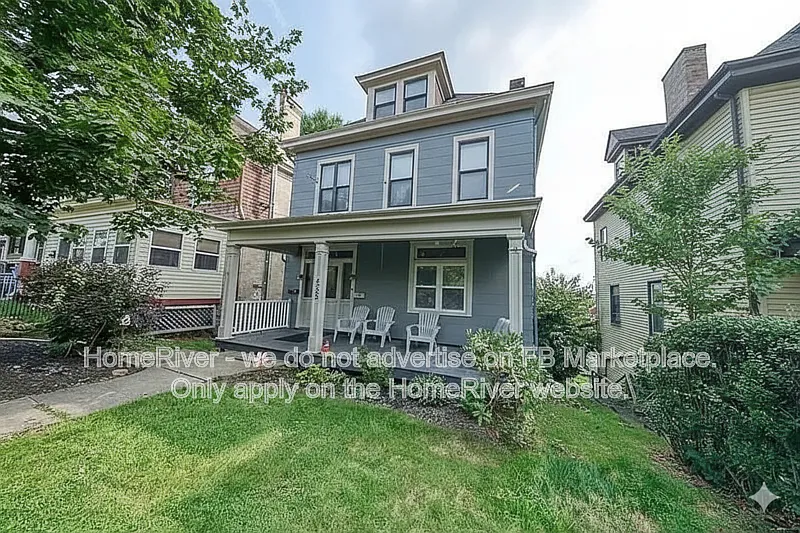 555 Orchard Ave APT 2 photo 1