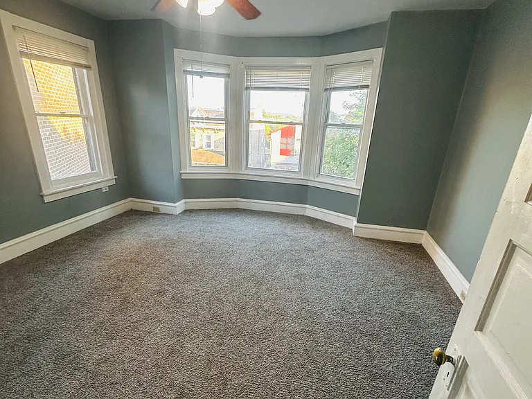 615 Reading Ave #2 — Photo 4