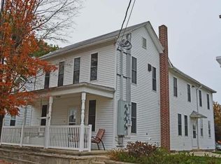 17 S 11th St, Akron, PA 17501