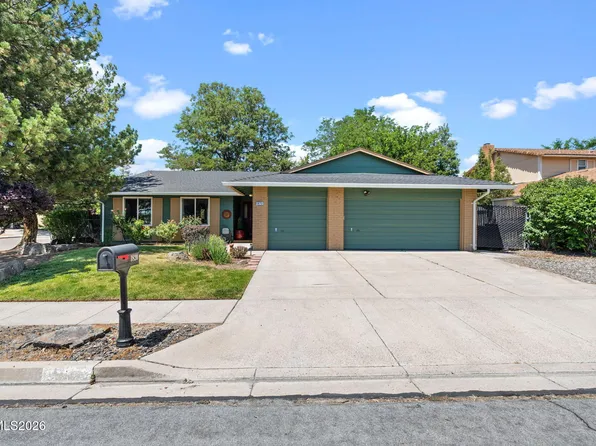 1820 Del Rosa Way, Sparks, NV 89434