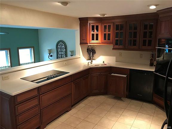 5th image of 106 Lyford Ln