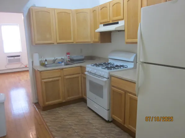 140 Richardson Street image 1 of 14