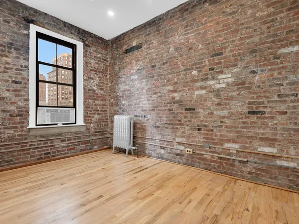 16 Hudson Street PHE image 2 of 11