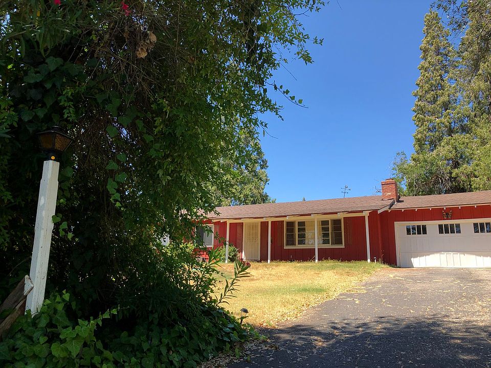 1st image of 110 Squire Ln