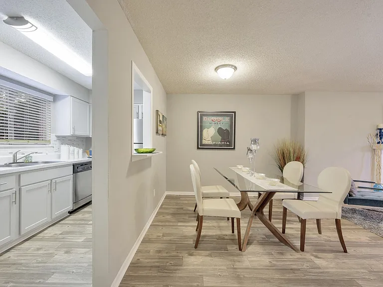 The Kenzie Apartment Homes — Photo 12
