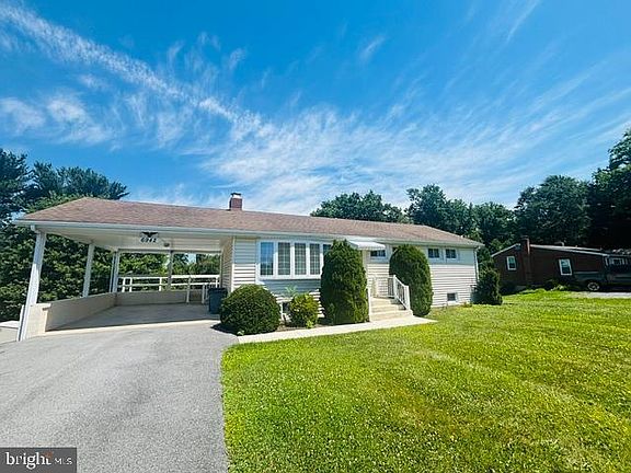 2nd image of 6942 Linganore Rd