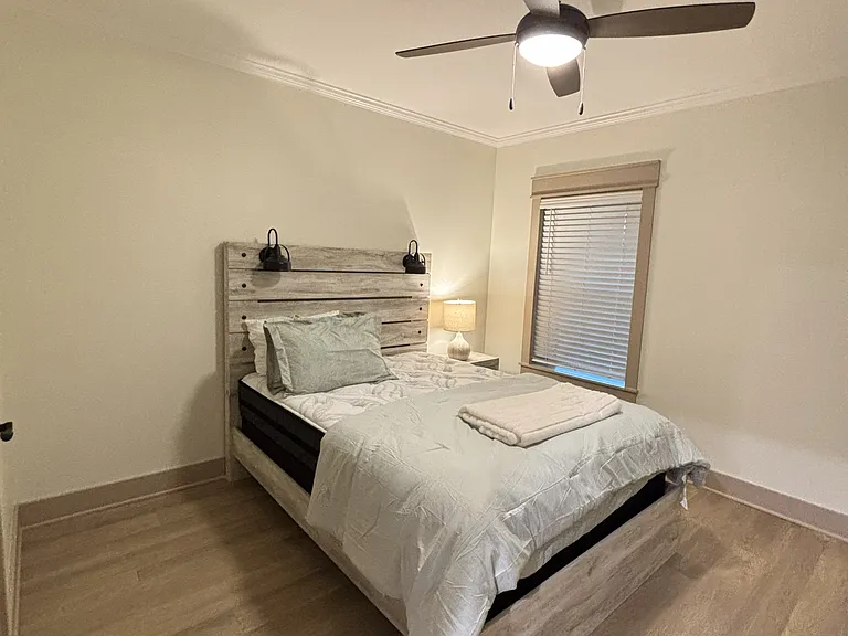 3418 Medical Park Dr — Photo 4