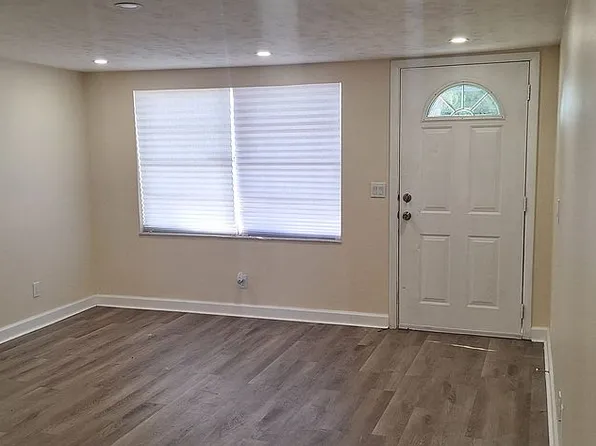 913 Skylark Dr, Fort Pierce, FL 34982