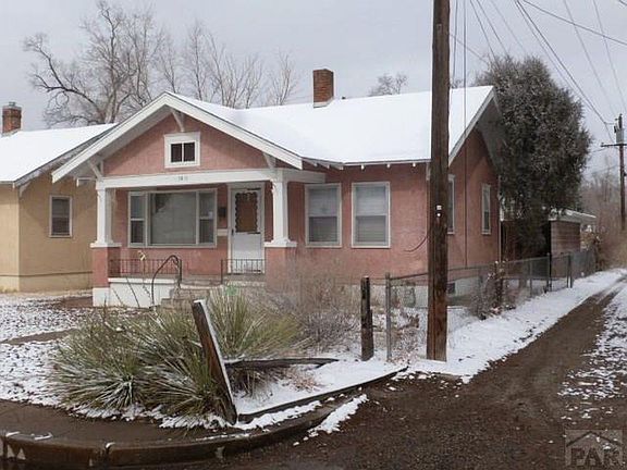 Front alley entrance