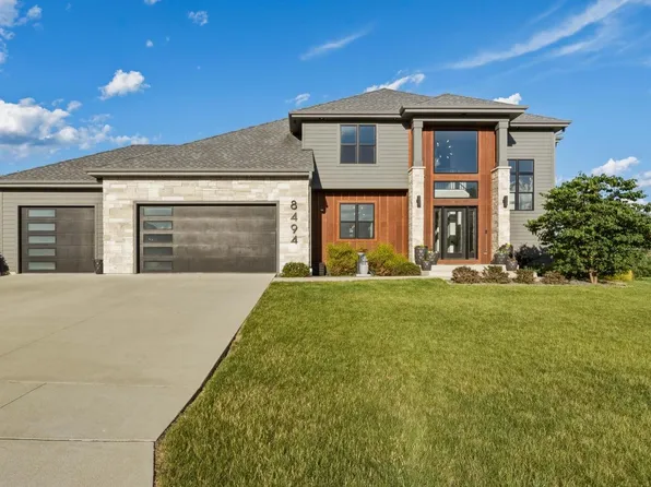 8494 S Nighthawk TRAIL, Oak Creek, WI 53154
