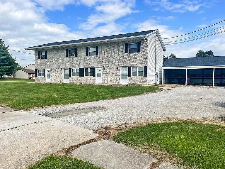 1312 Spring Village Dr — Photo 18