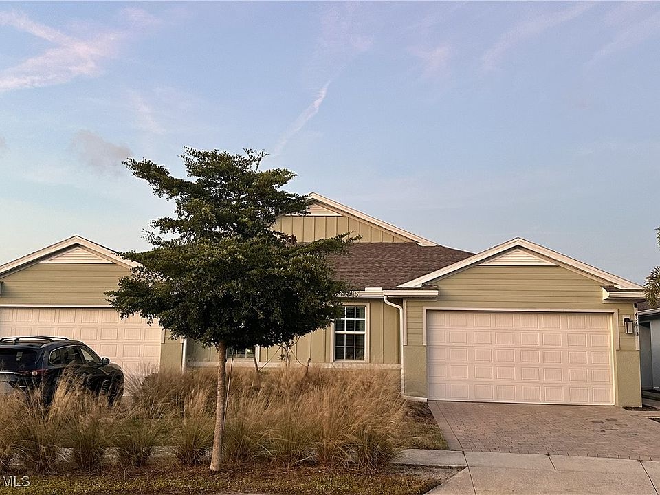 1st image of 43613 Sparrow Dr