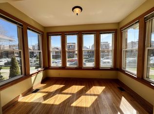 2936 N Harding Ave #1F, Chicago, IL 60618