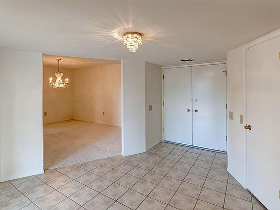 4th image of 10319 W Chaparral Dr