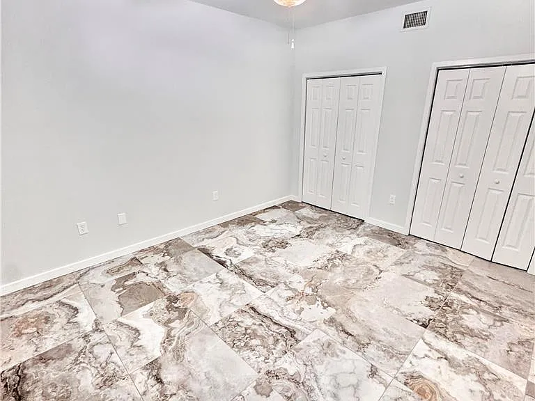 11 W 2nd St #101 — Photo 16