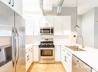 1470 W Webster Ave #201, Chicago, IL 60614