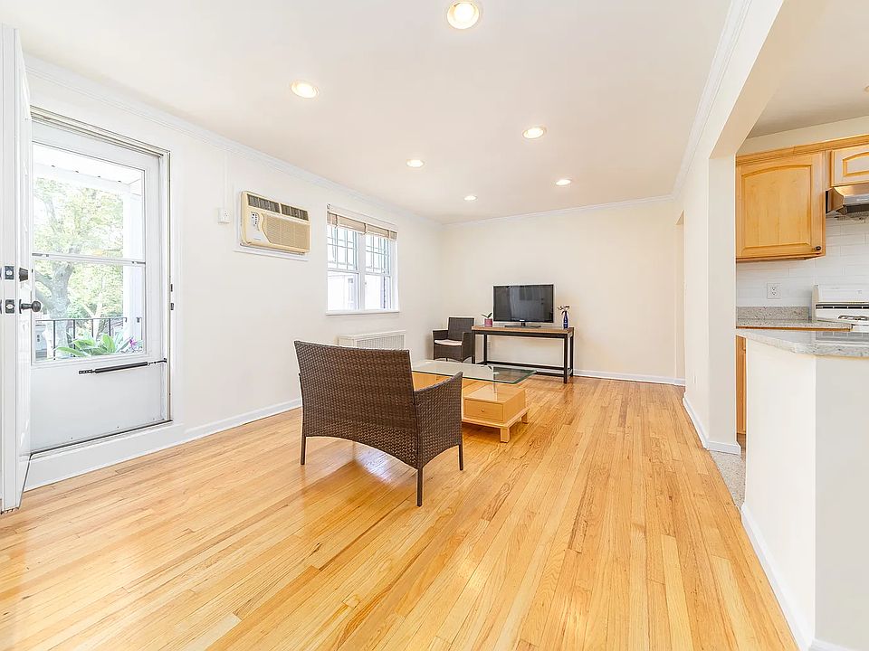 6127 224th St U, Oakland Gardens, NY 11364 Zillow