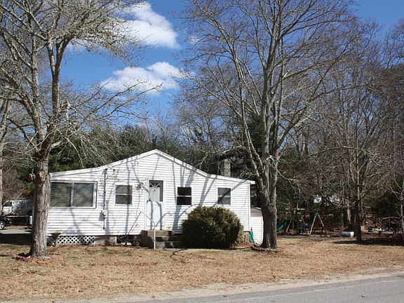 3rd image of 32 Everson Ave