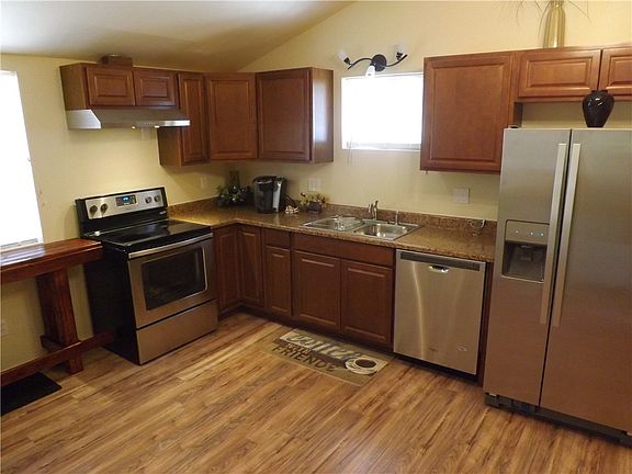2nd image of 3612 28th Ave E