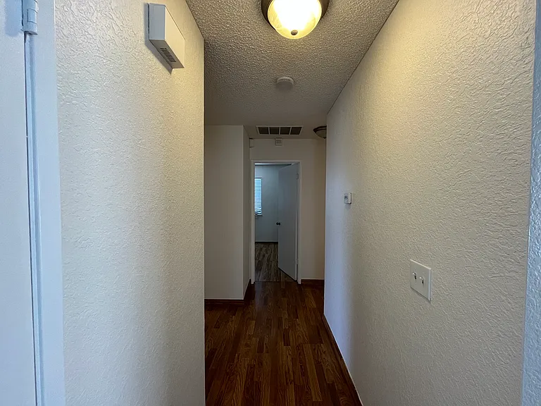 270 Riverview Dr — Photo 11