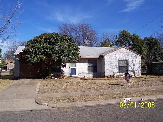 1st image of 2529 Jackson Dr