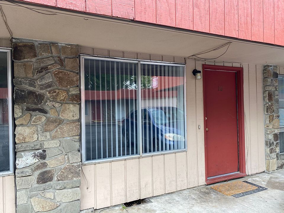 1st image of 486 Buckeye St APT 10